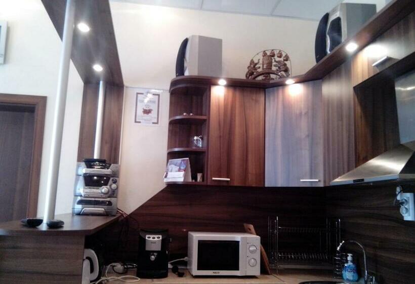 بنسيون Advel Guest Hous