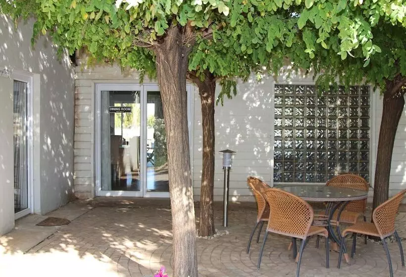 Majatalo Indigo Moon Guesthouse