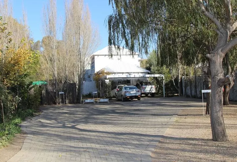 Majatalo Indigo Moon Guesthouse