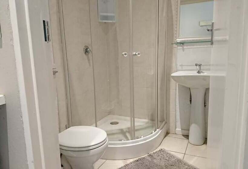 بنسيون Indigo Moon Guesthouse