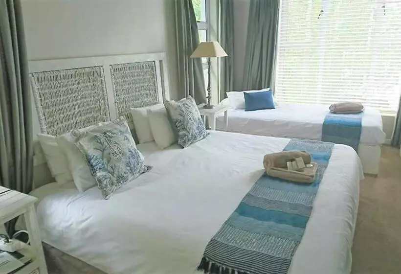 Majatalo Indigo Moon Guesthouse