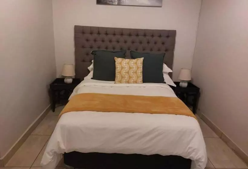 ペンション Marjaniek Wedding Venue & Guest House