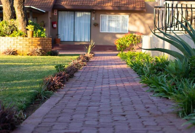 펜션 Marjaniek Wedding Venue & Guest House