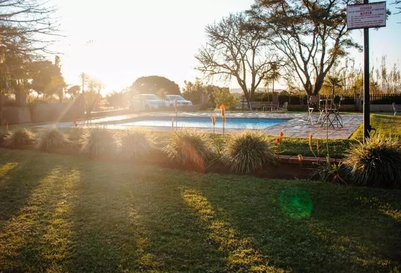 ペンション Marjaniek Wedding Venue & Guest House