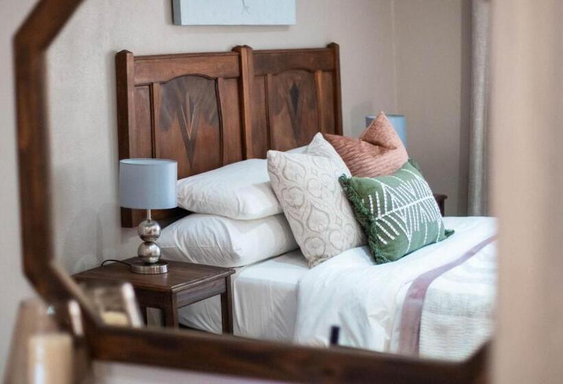 펜션 Marjaniek Wedding Venue & Guest House