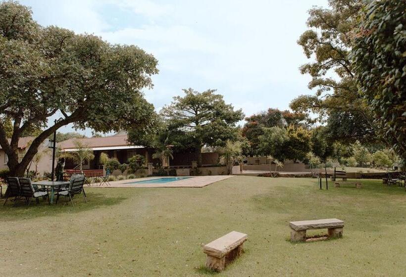 펜션 Marjaniek Wedding Venue & Guest House