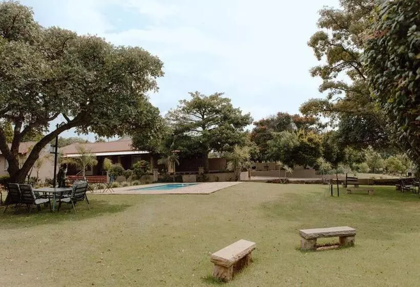 ペンション Marjaniek Wedding Venue & Guest House