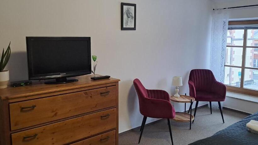 膳宿费 Penzion Adler