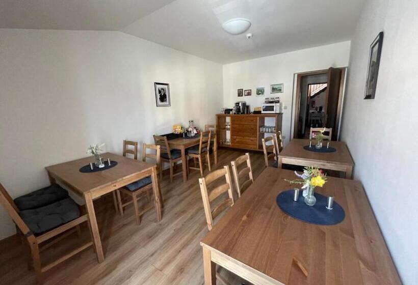 膳宿费 Penzion Adler