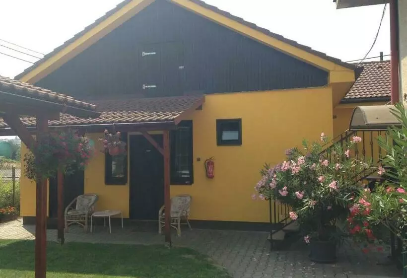 Majatalo Penzion Dukát