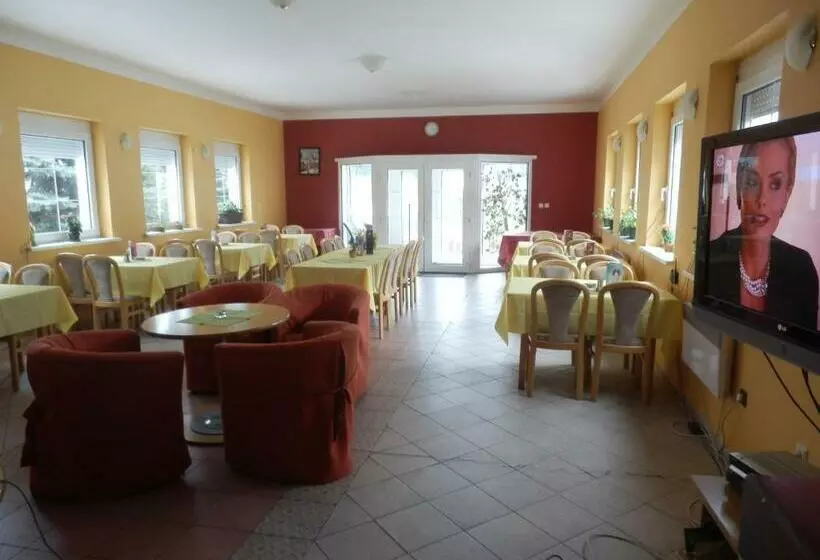 Majatalo Penzion Richnava