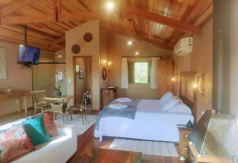 ペンション Pousada Serra Do Luar