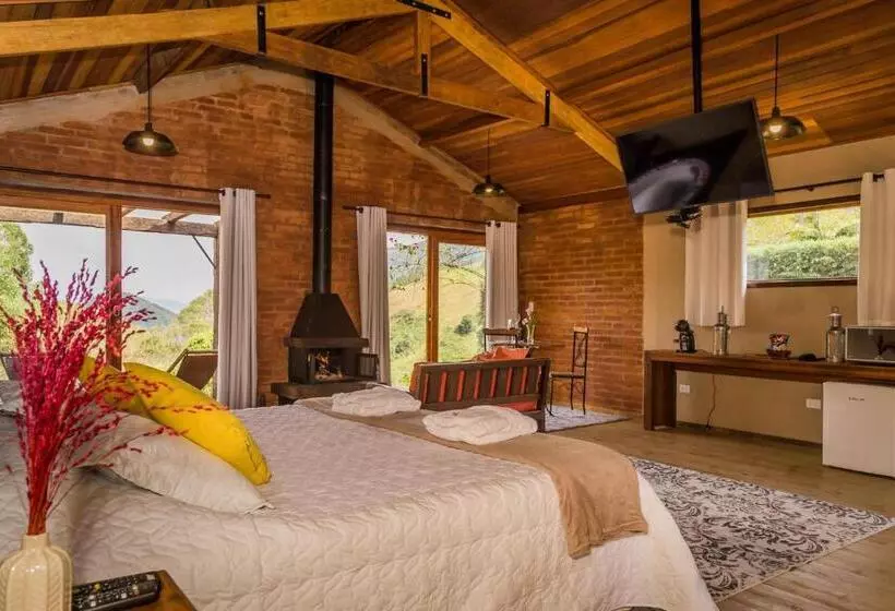 ペンション Pousada Serra Do Luar