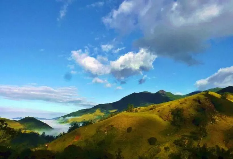 ペンション Pousada Serra Do Luar