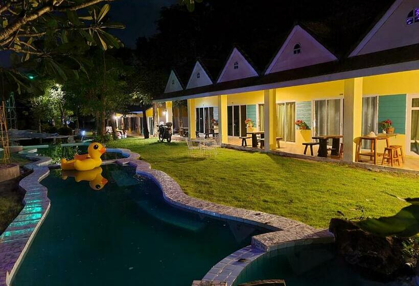 Phutawan Resort