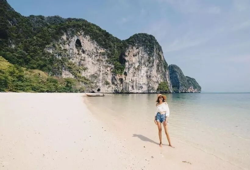 Yataa Spa And Resort