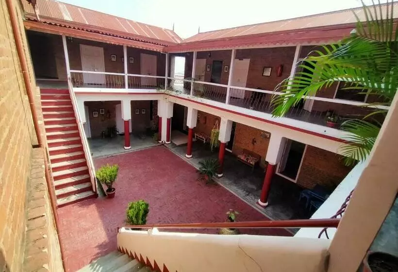 Hostel Naurang Yatri Niwas