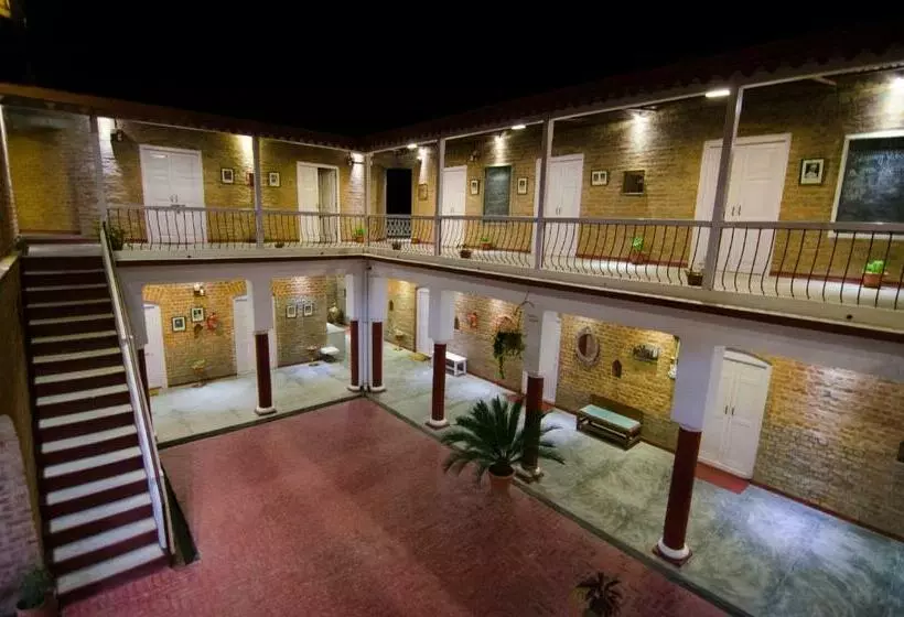 Hostel Naurang Yatri Niwas