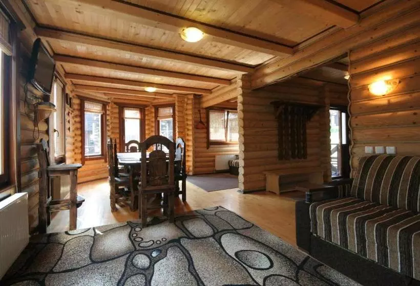 Chalet Flery