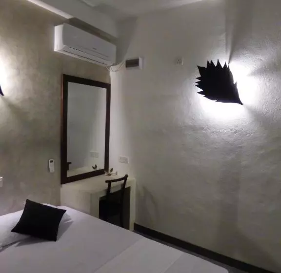 Hotelli Explore Sinharaja Rain Forest Tour Camp