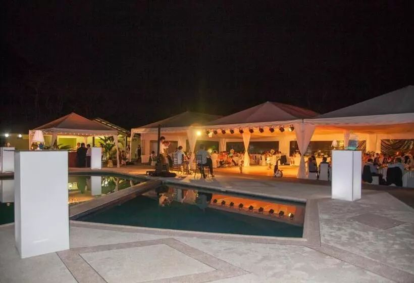 Hotelli Hostería Ojo De Agua