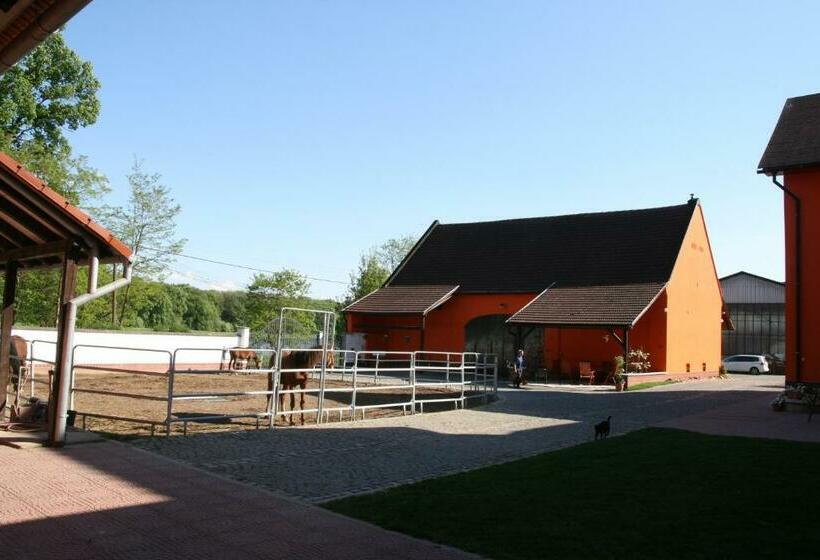 Szálloda Podřipská Farma