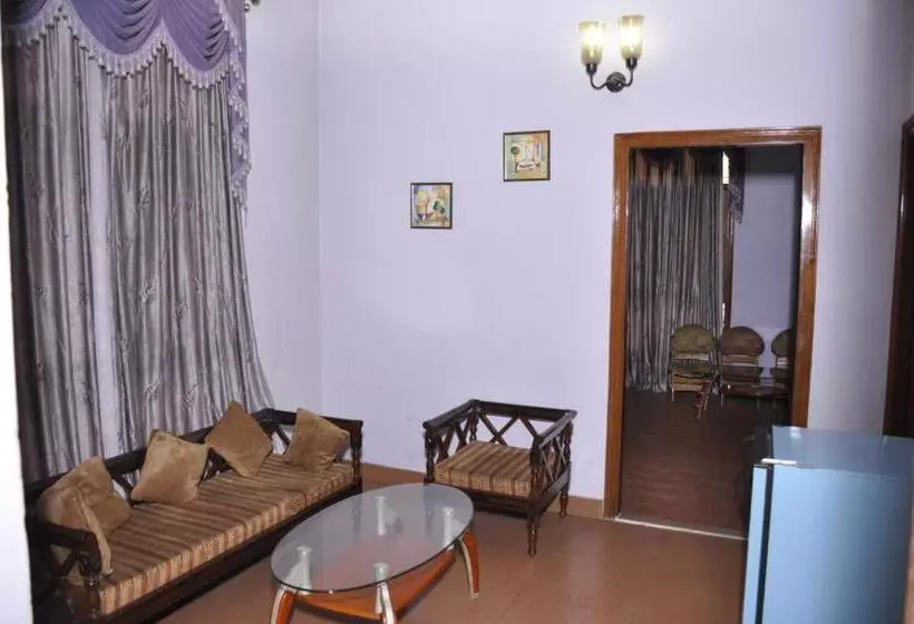 Hotelli Pratiksha