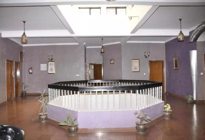 Hotelli Pratiksha
