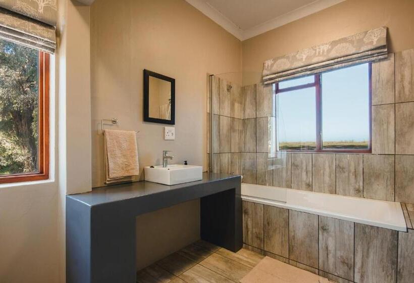 فندق Strawberry Hill Farm