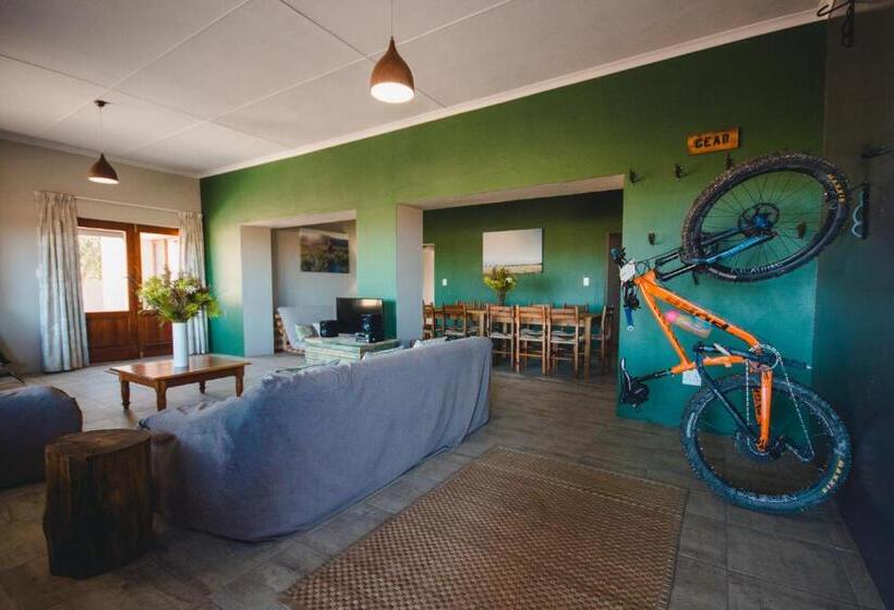 فندق Strawberry Hill Farm