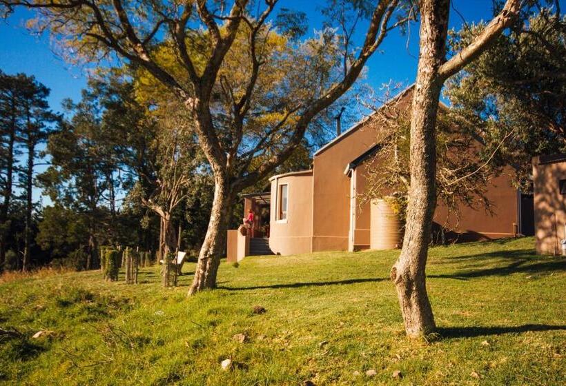 فندق Strawberry Hill Farm