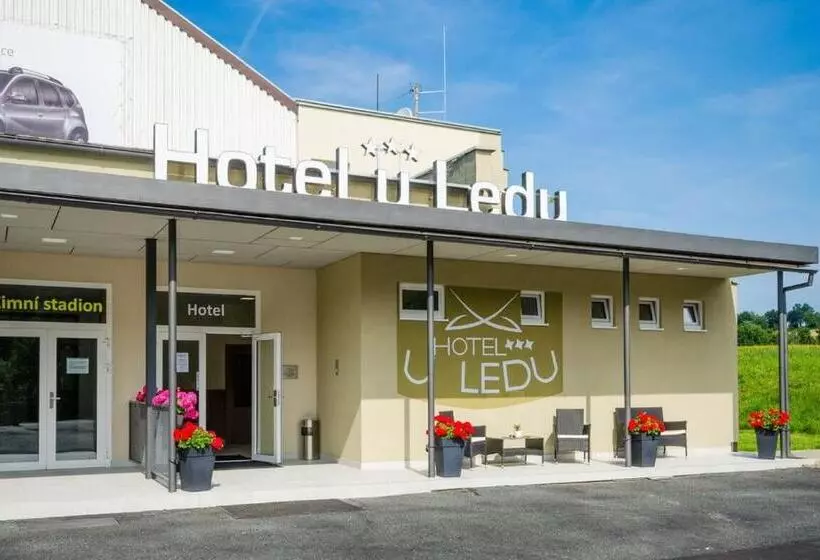 Hotelli U Ledu