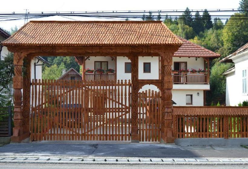 پانسیون Casa Bunicii