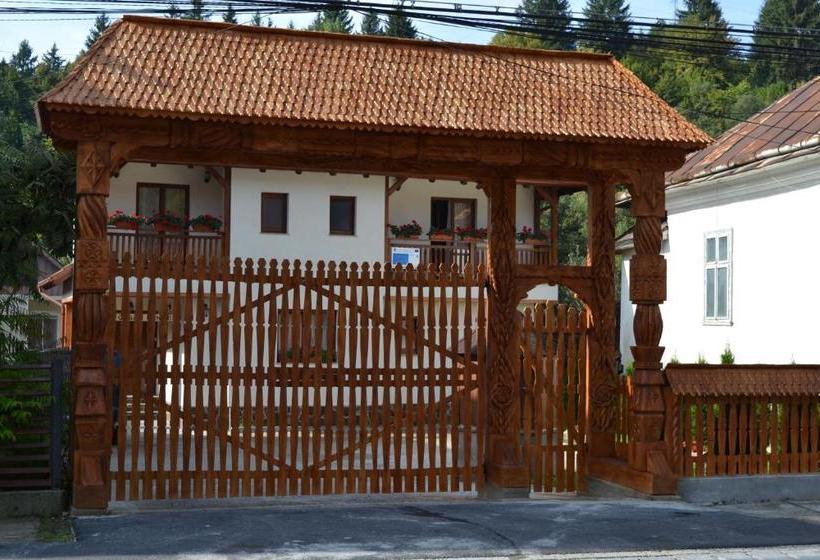 پانسیون Casa Bunicii