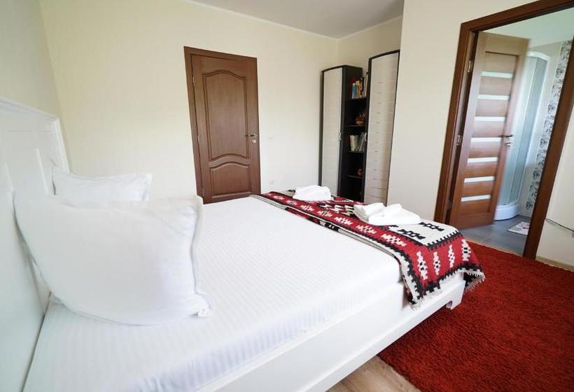 پانسیون Casa Bunicii