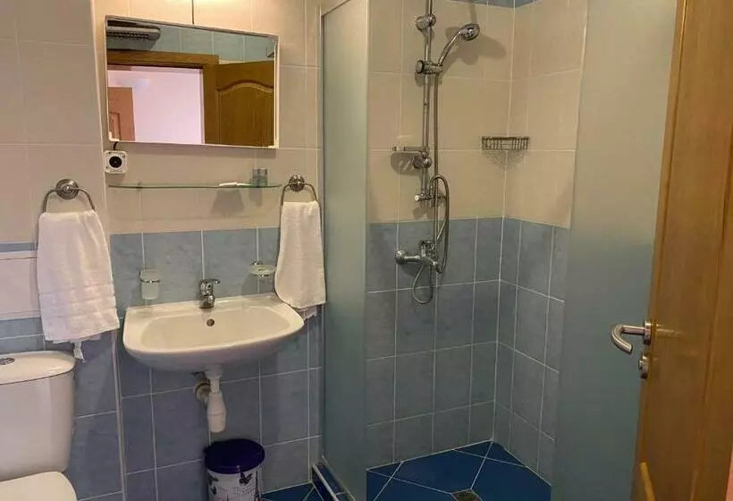 Majatalo Guest House Golden Flake 4km From Bolata Beach