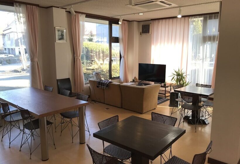 بنسيون Guesthouse E Ne