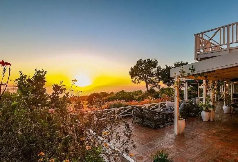 Majatalo Hilltop Boutique