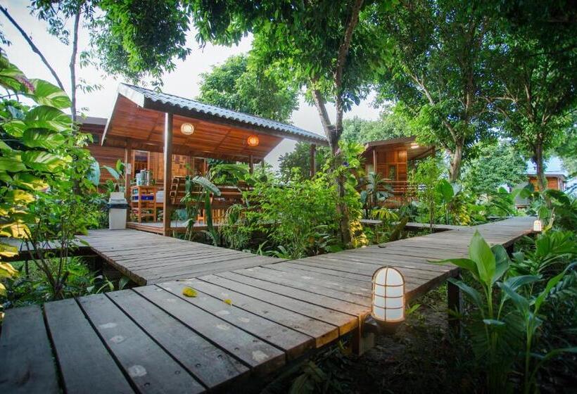 ペンション Romyen House