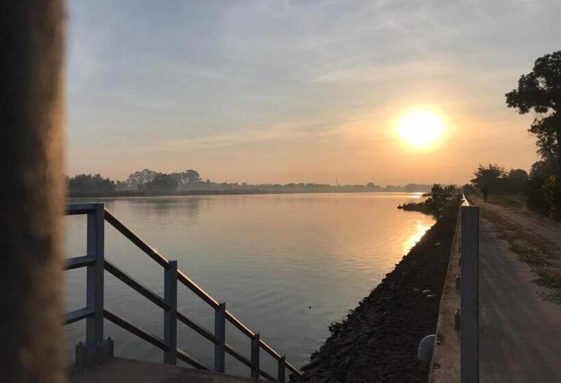 ペンション Romyen House