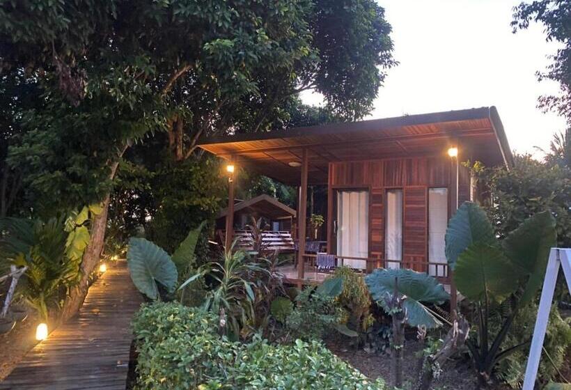 ペンション Romyen House