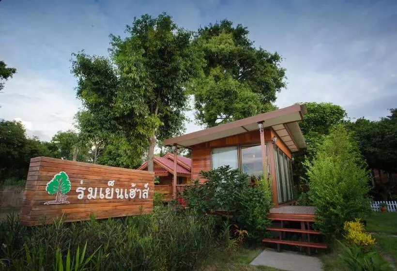 Majatalo Romyen House