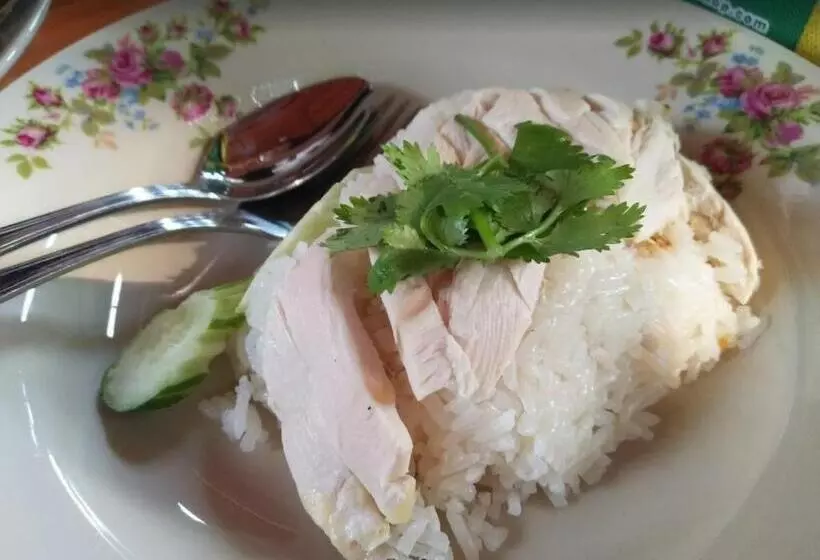 Majatalo Romyen House