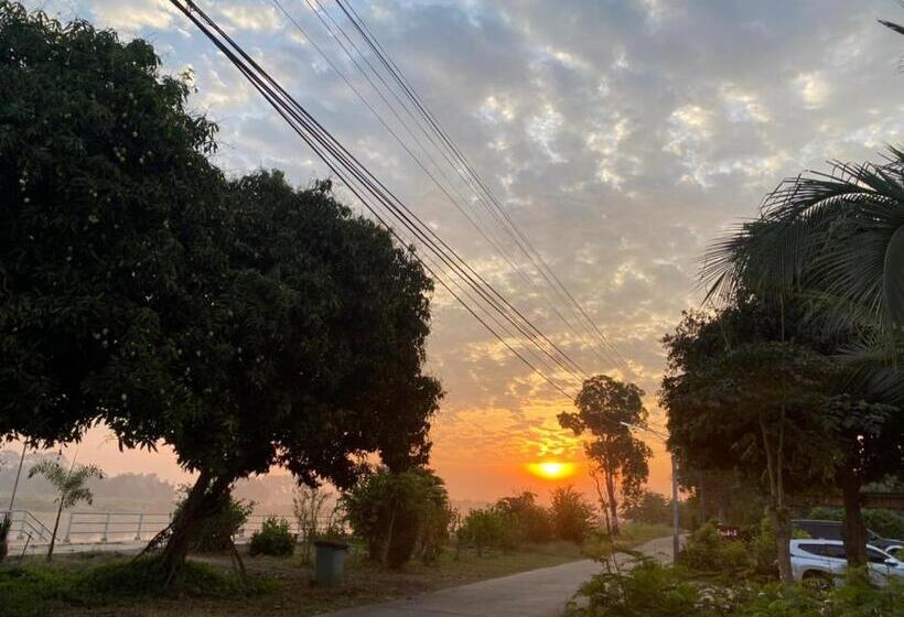 ペンション Romyen House