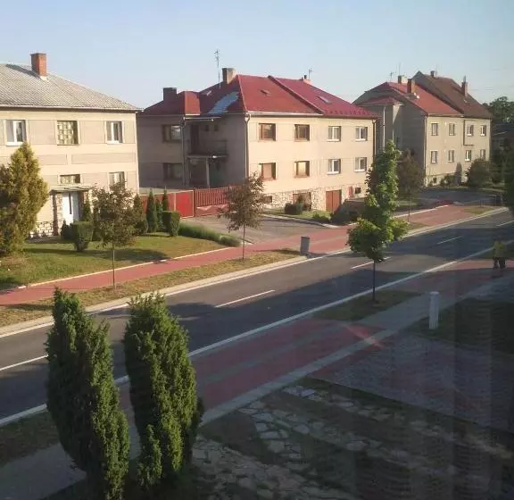 ペンション Ubytování Velký Týnec 376