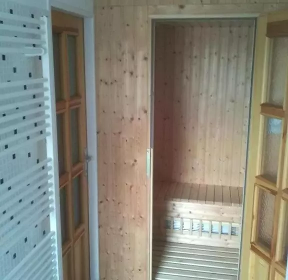 ペンション Ubytování Velký Týnec 376