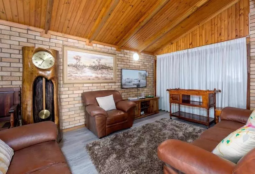 Majatalo Vic Bay Beach House