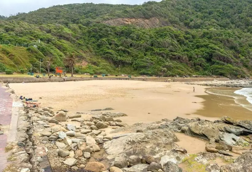 Majatalo Vic Bay Beach House