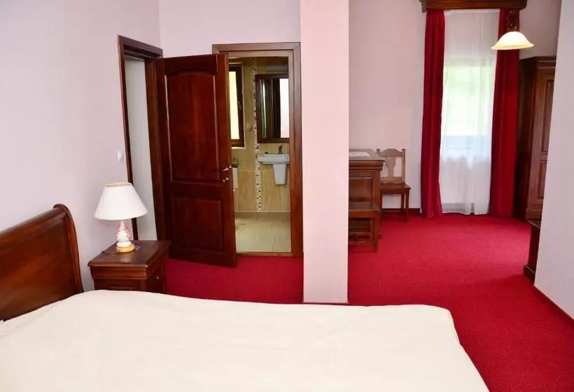 Pensiunea Valea Pinului