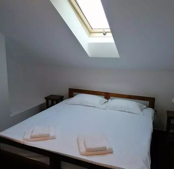 Pensiunea Valea Pinului